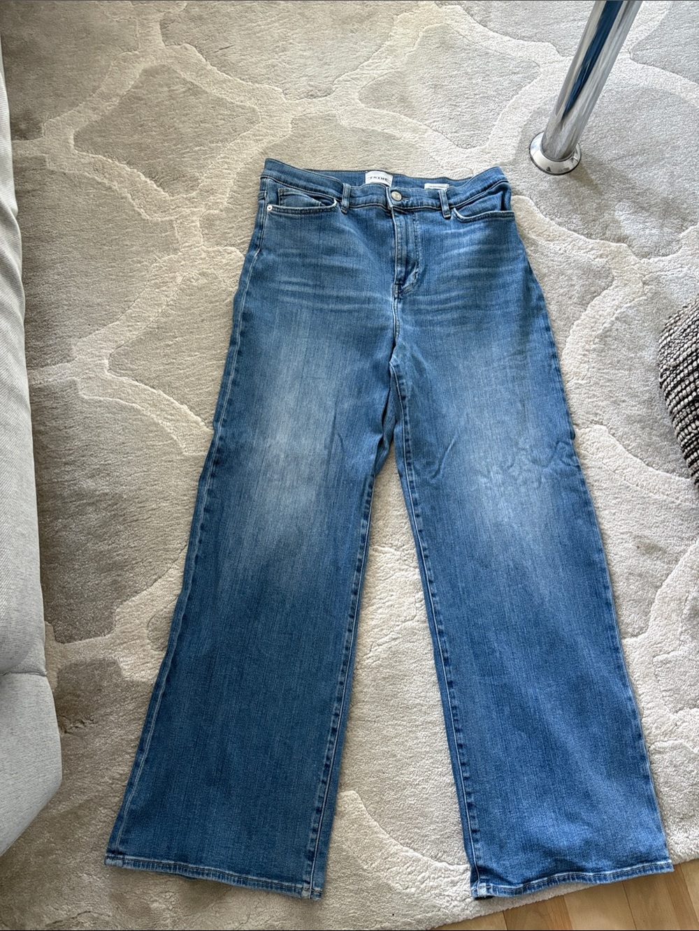 Frame Denim Wide-Leg Jeans in Blue Wash